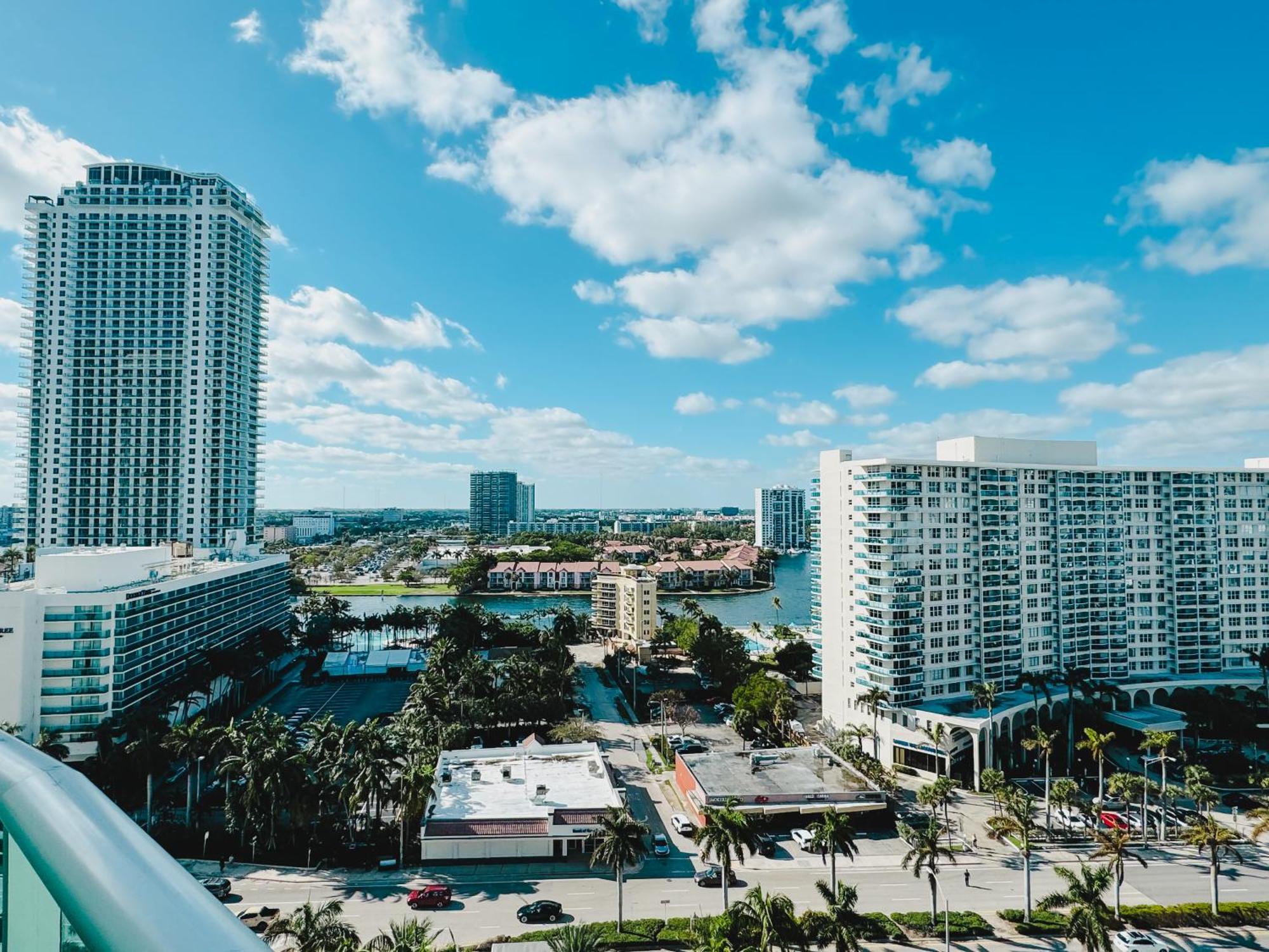 The Tides On Miami Hollywood Bay View Apartments 1B Exterior photo